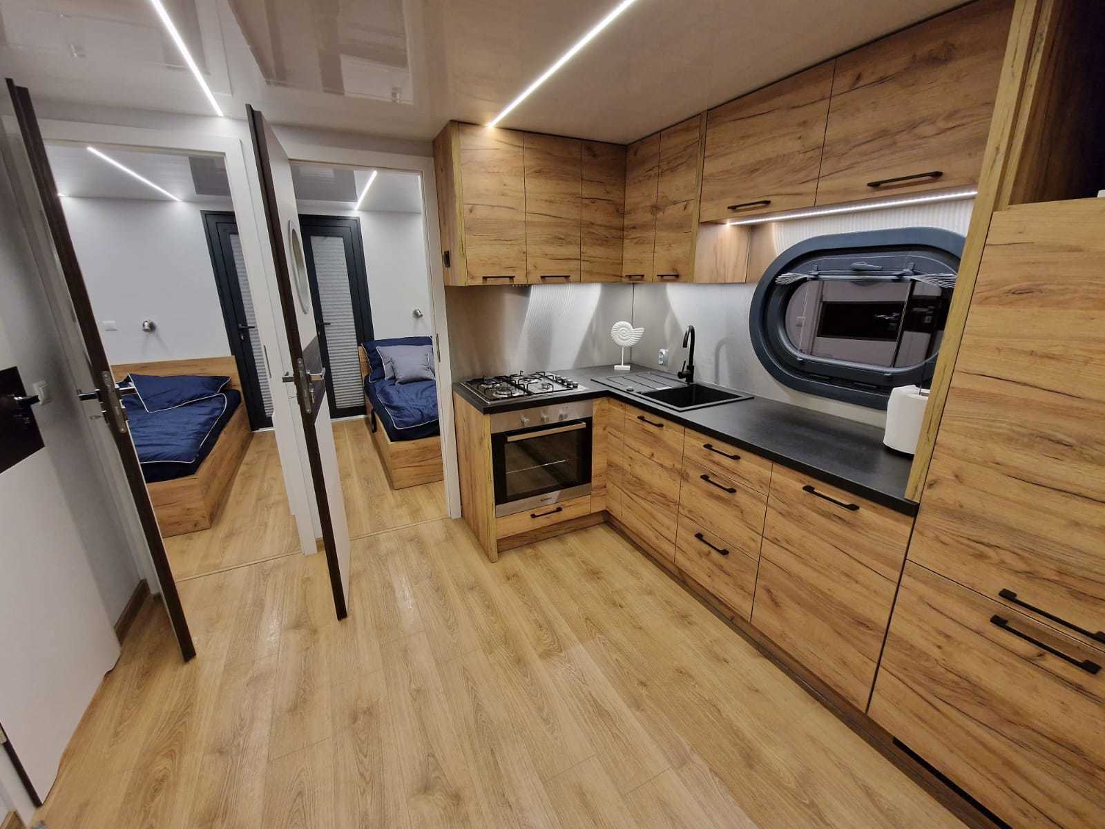 foto: 13 Campi 460 Houseboat