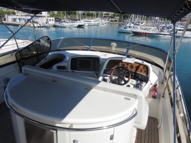 foto: 10 Sunseeker Manhattan 74