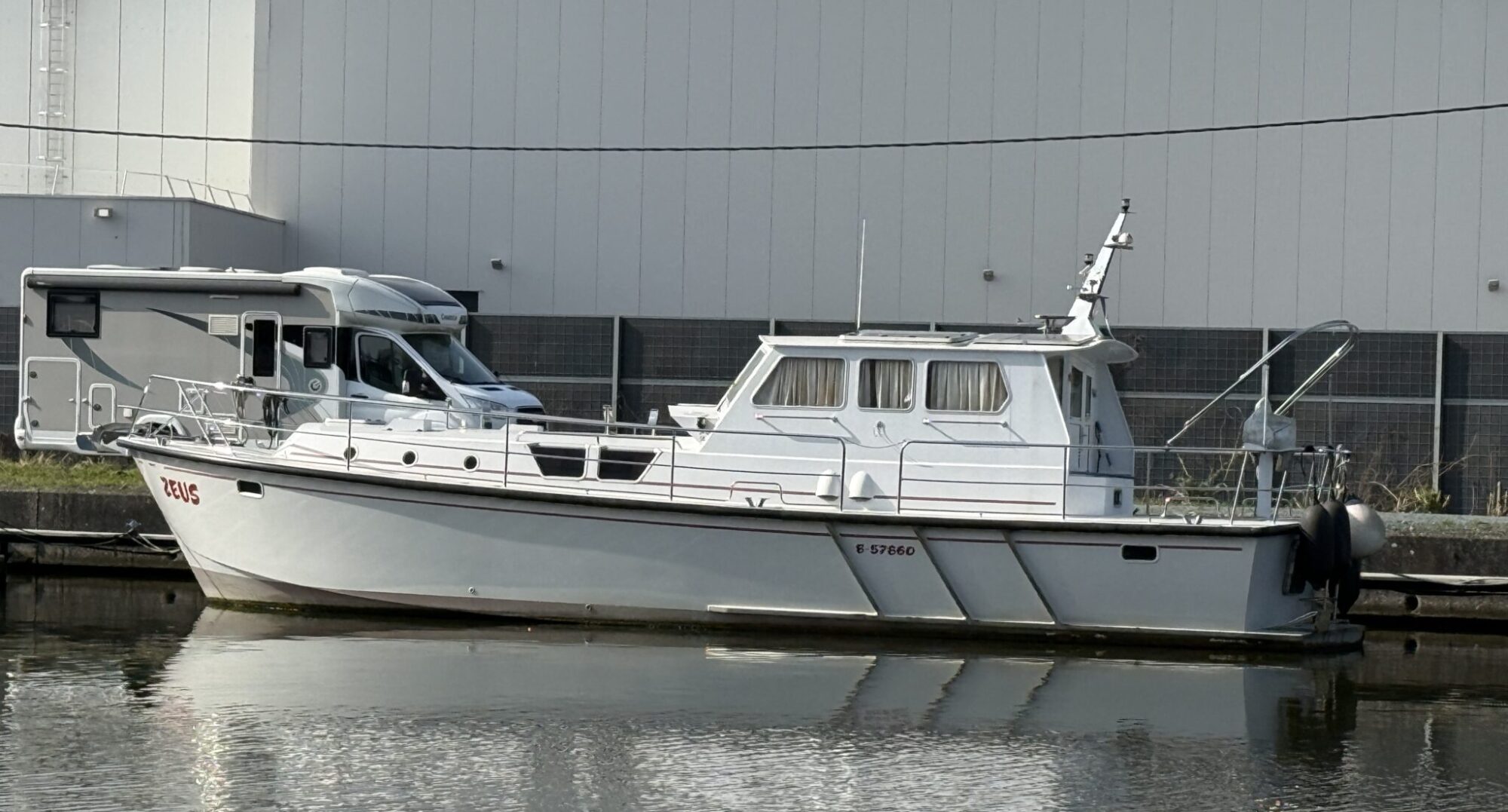 foto: 20 Pilot Pilot 44