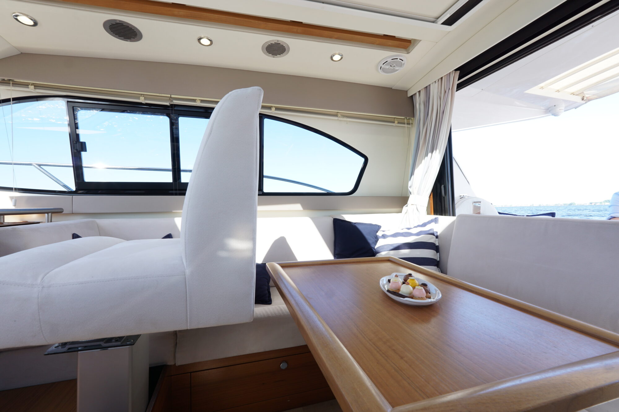 foto: 21 Haines Haines 32 Offshore