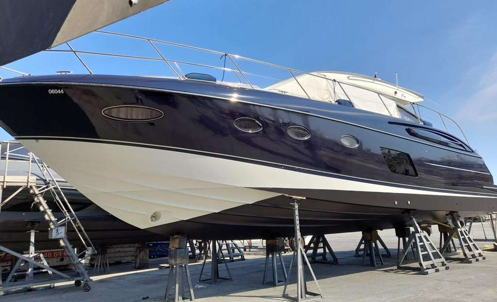 foto: 6 Princess V 57 HT