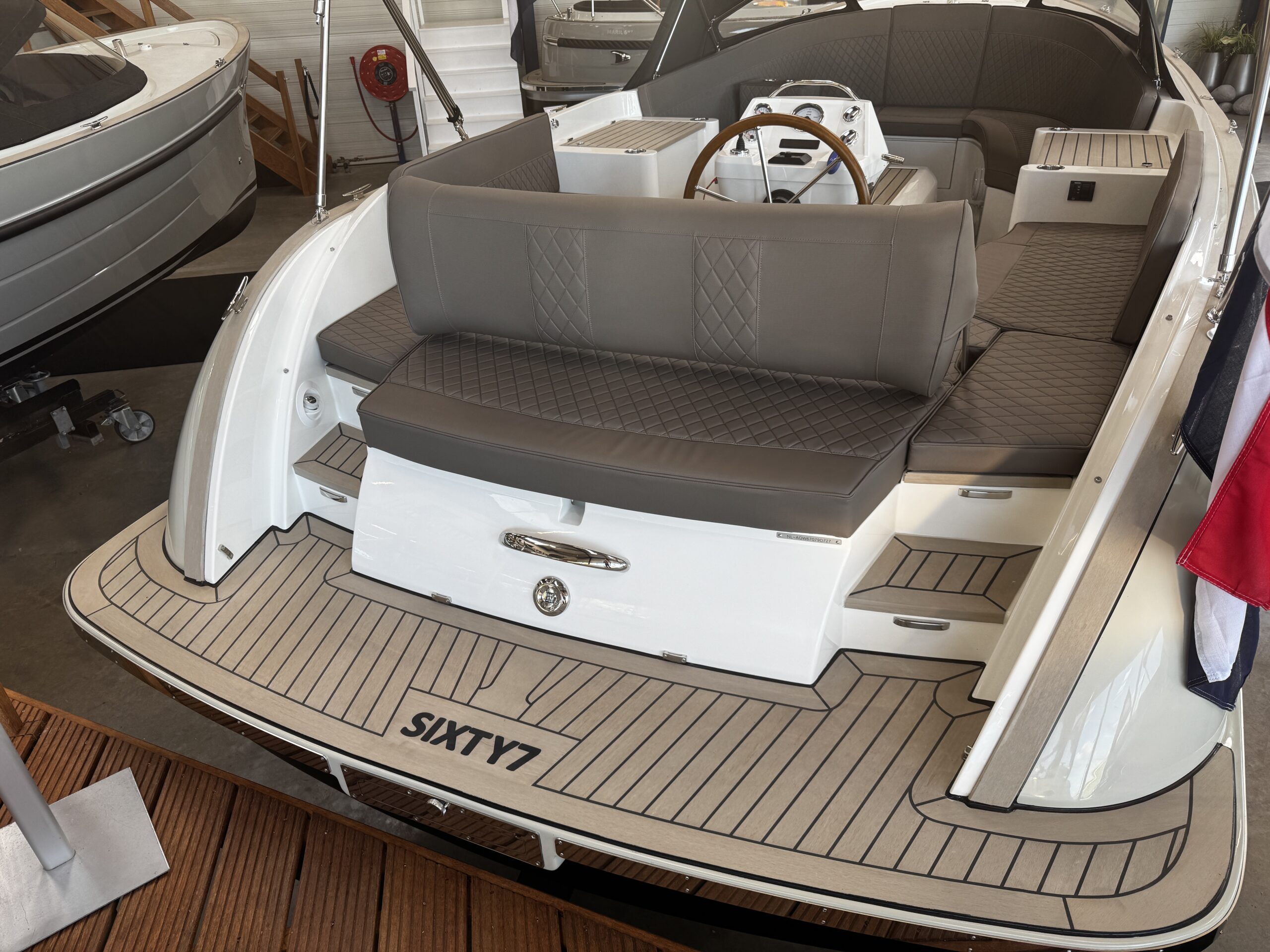 foto: 8 Antaris Sixty7 (op voorraad)