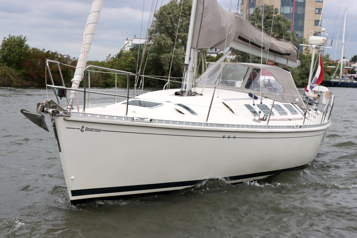 foto: 44 Beneteau  First 41S5