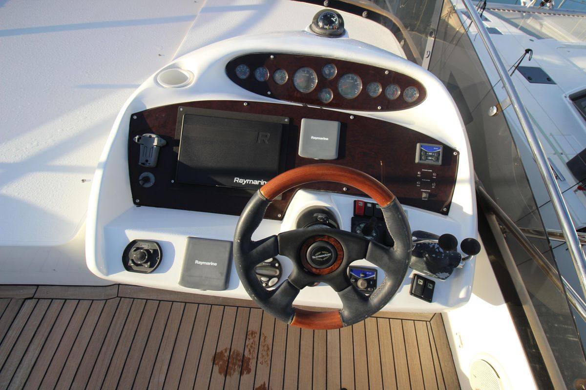 foto: 13 Sunseeker Manhatten 50