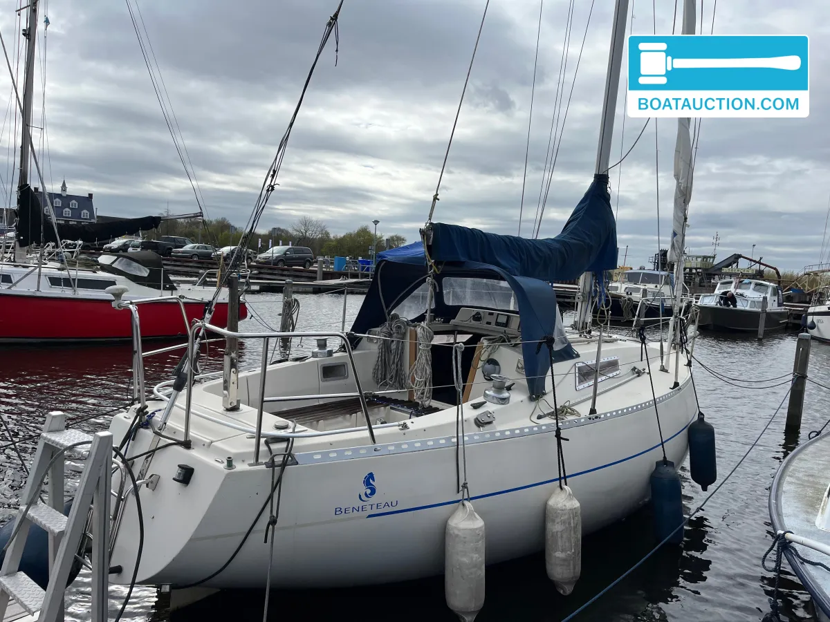 foto: 12 Beneteau First 30