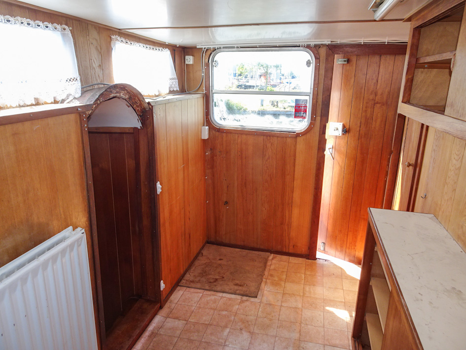 foto: 18 Kastje Varend Woonschip 38.89 UBC
