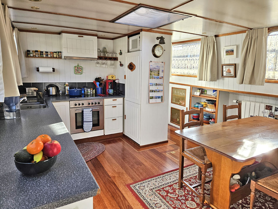 foto: 11 Luxe Motor 23.04 met CBB