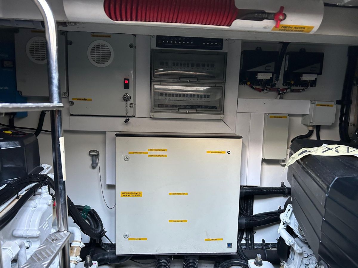 foto: 14 Sunseeker Manhatten 50