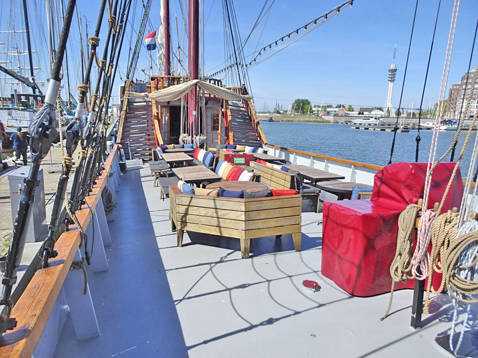foto: 31 3 mast Charterschip / Evenementenboot 44 nachtgasten, 150 daggasten