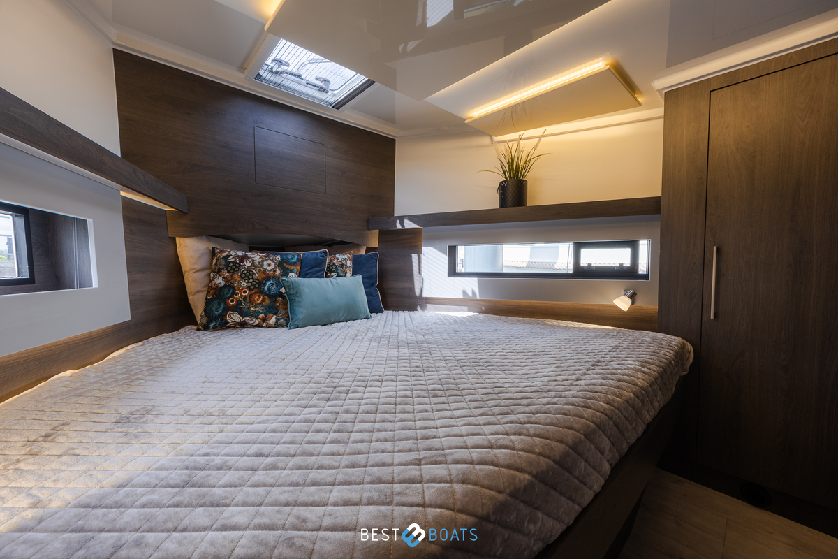 foto: 24 Cobra Yachts Futura 36 Premium Fly