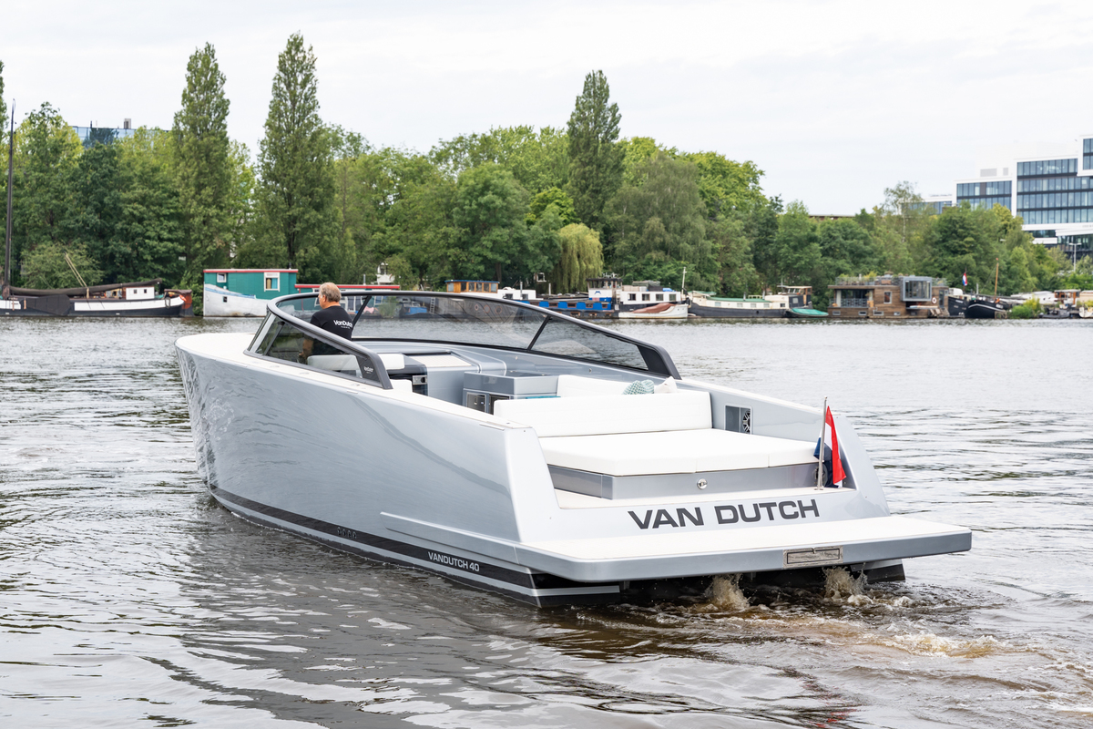 foto: 13 Van Dutch 40 