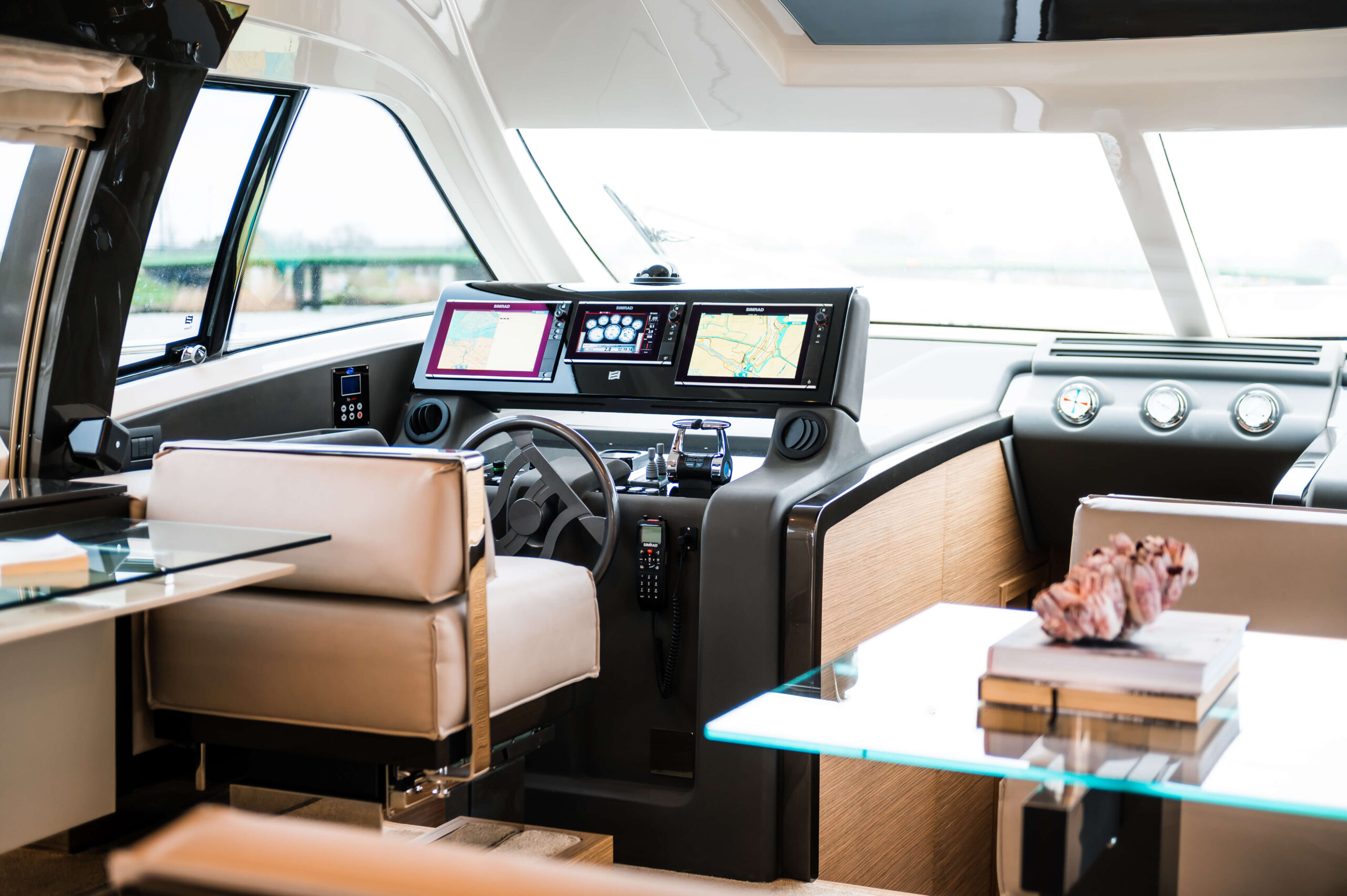 foto: 26 Ferretti Yachts 550 #05