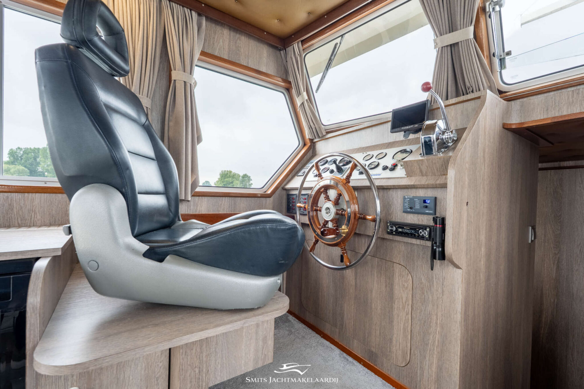 foto: 38 Buijs Buijs Kruiser 10.80 Salon OK
