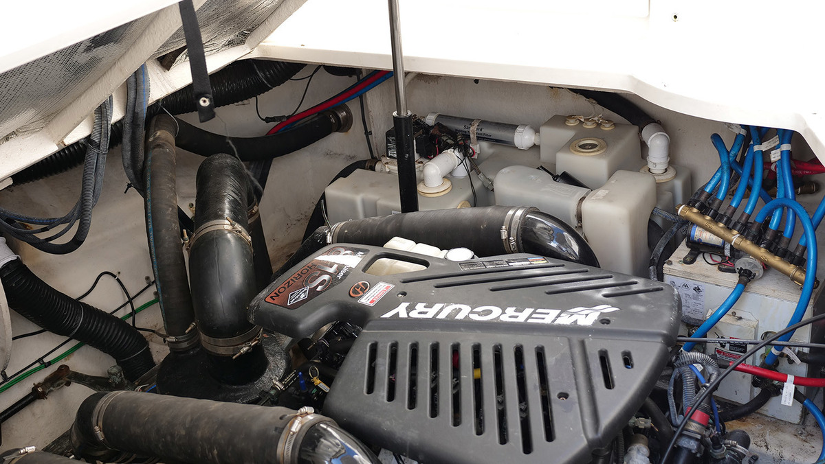 foto: 17 Sea Ray 340 Sundancer