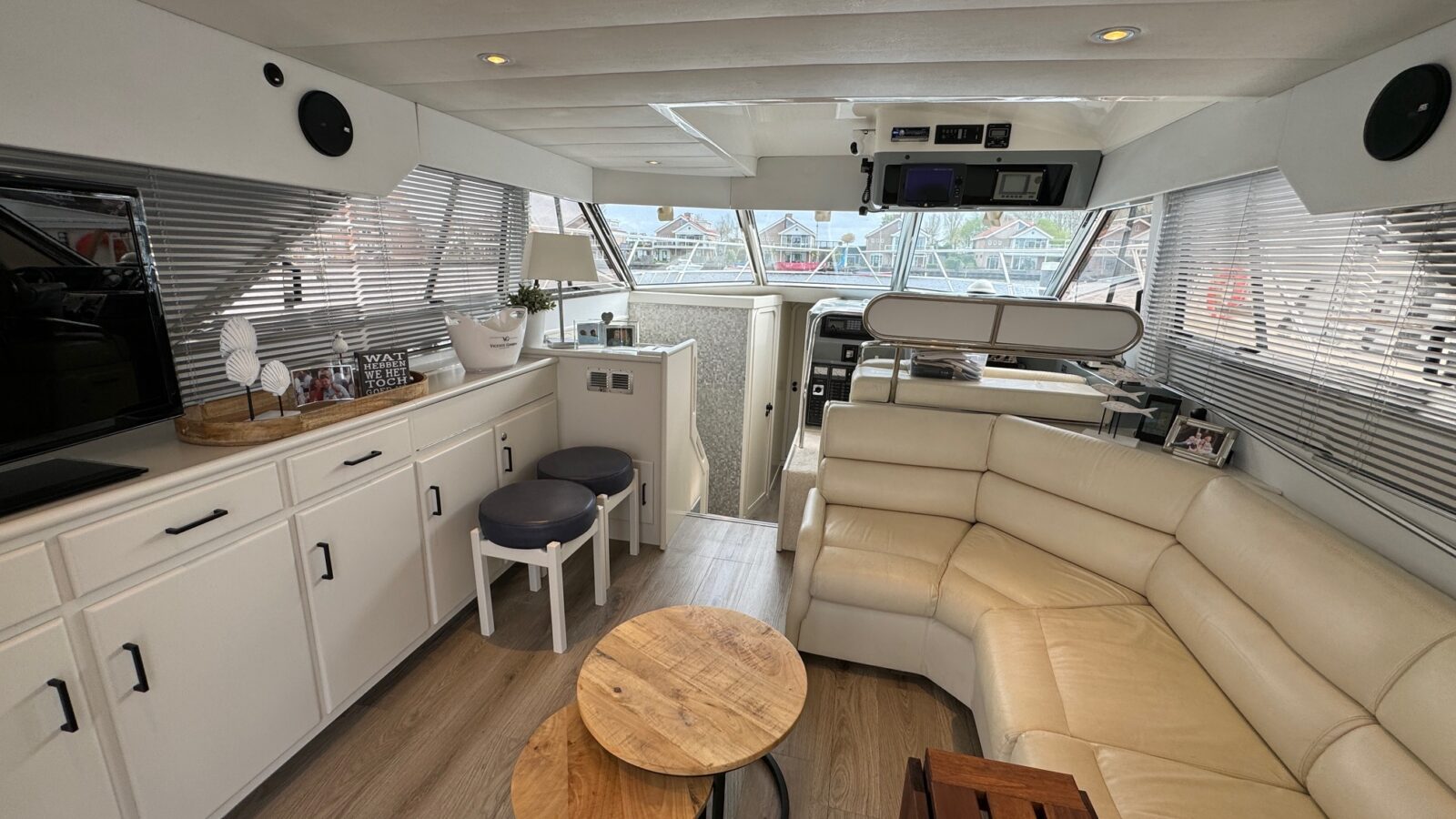 foto: 12 Fairline Fairline 43 Flybridge