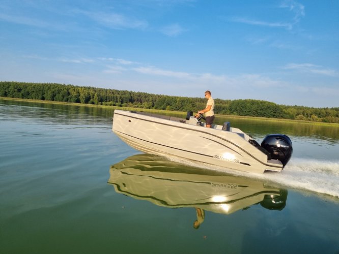 foto: 6 Silver Yacht 555 Tender