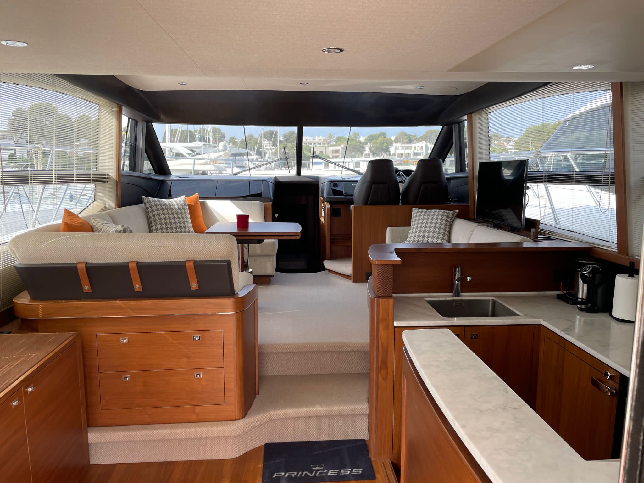 foto: 14 Princess 52