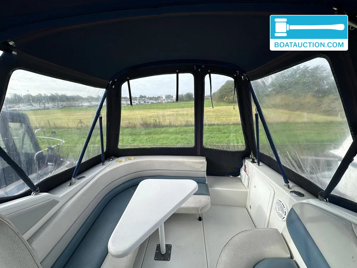 foto: 9 Chris Craft Crowne 262