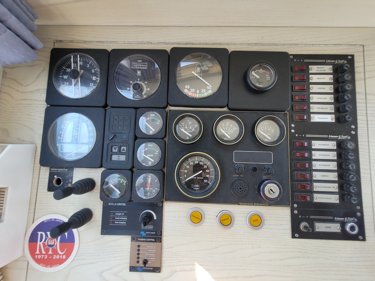 foto: 22 Linssen  42 SL 