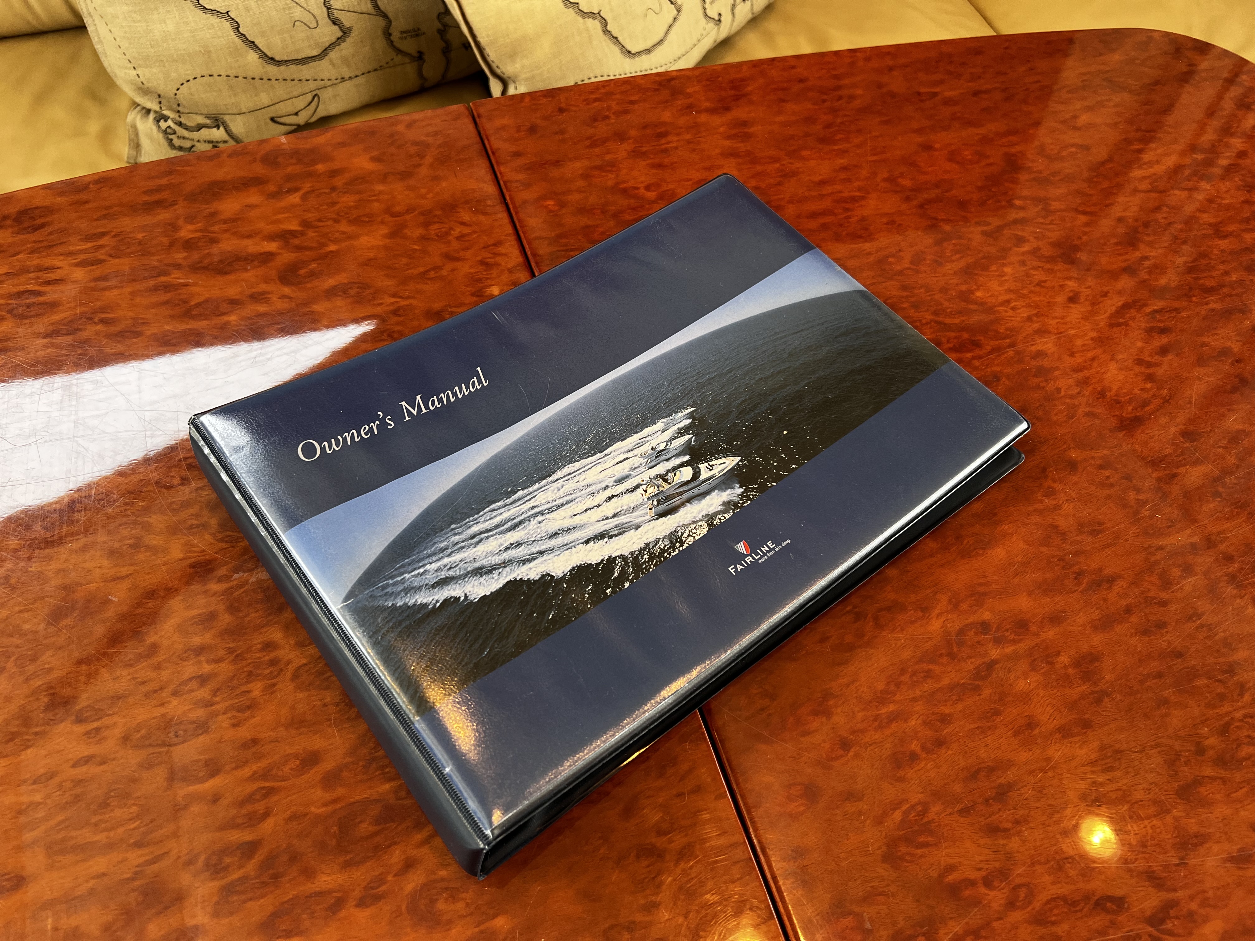 foto: 16 Fairline Phantom 46