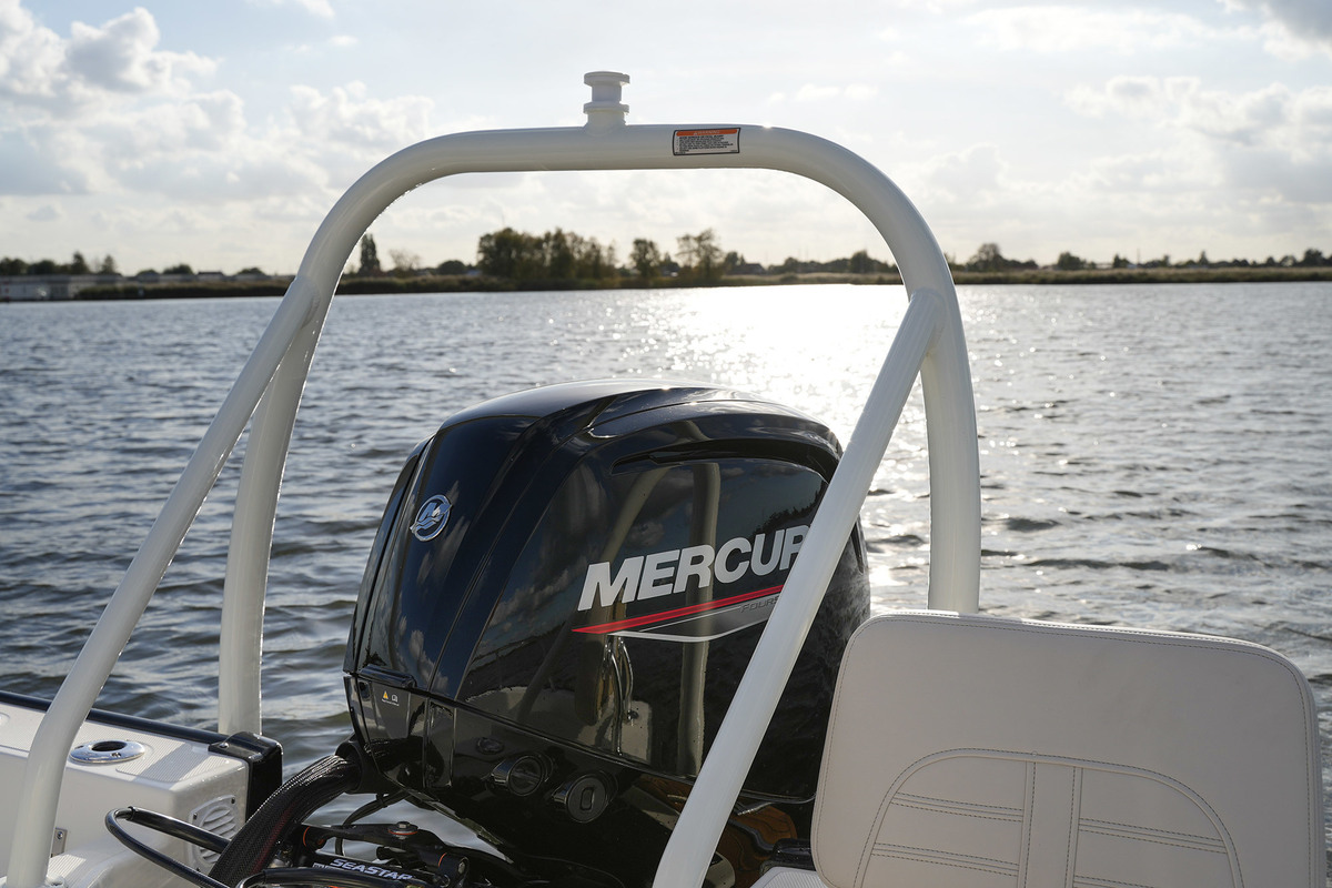 foto: 23 Boston Whaler 170 Montauk