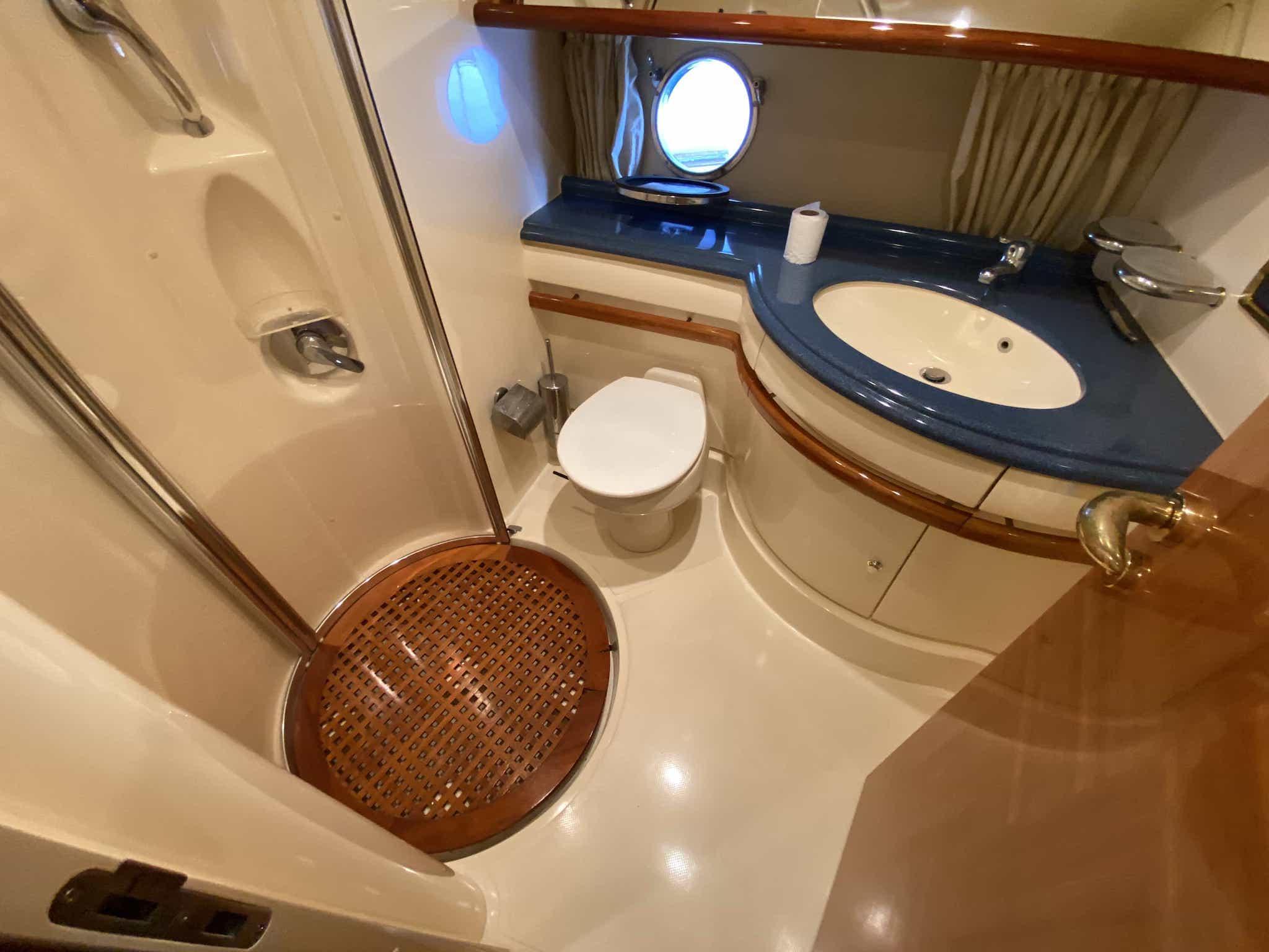 foto: 11 Azimut  55