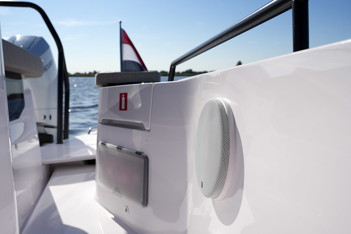 foto: 42 Axopar  37 XC Cross Cabin Mediterrana Edition