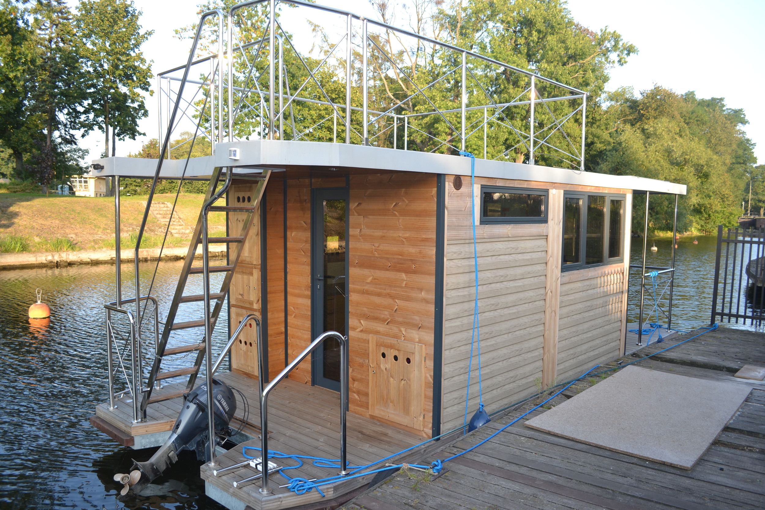 foto: 21 Campi 280 Houseboat