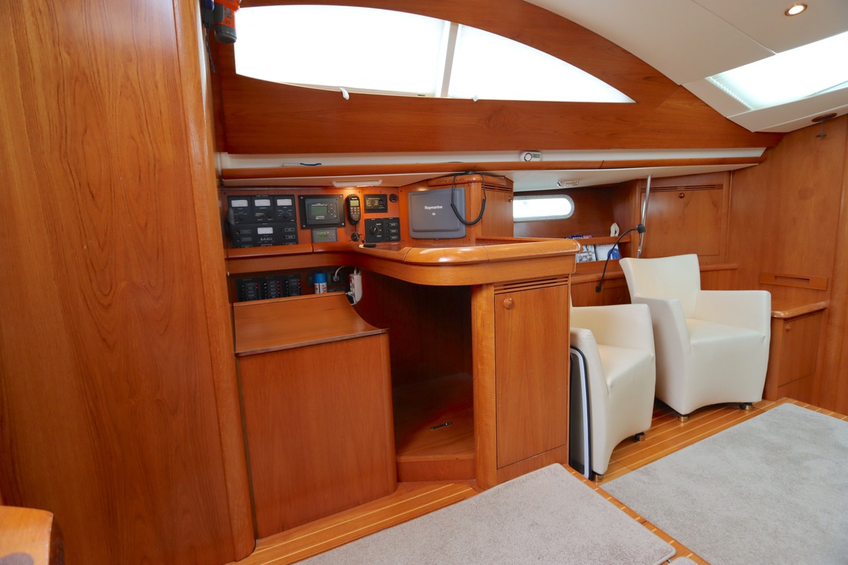 foto: 11 Jeanneau  Sun Odyssey 49 DS