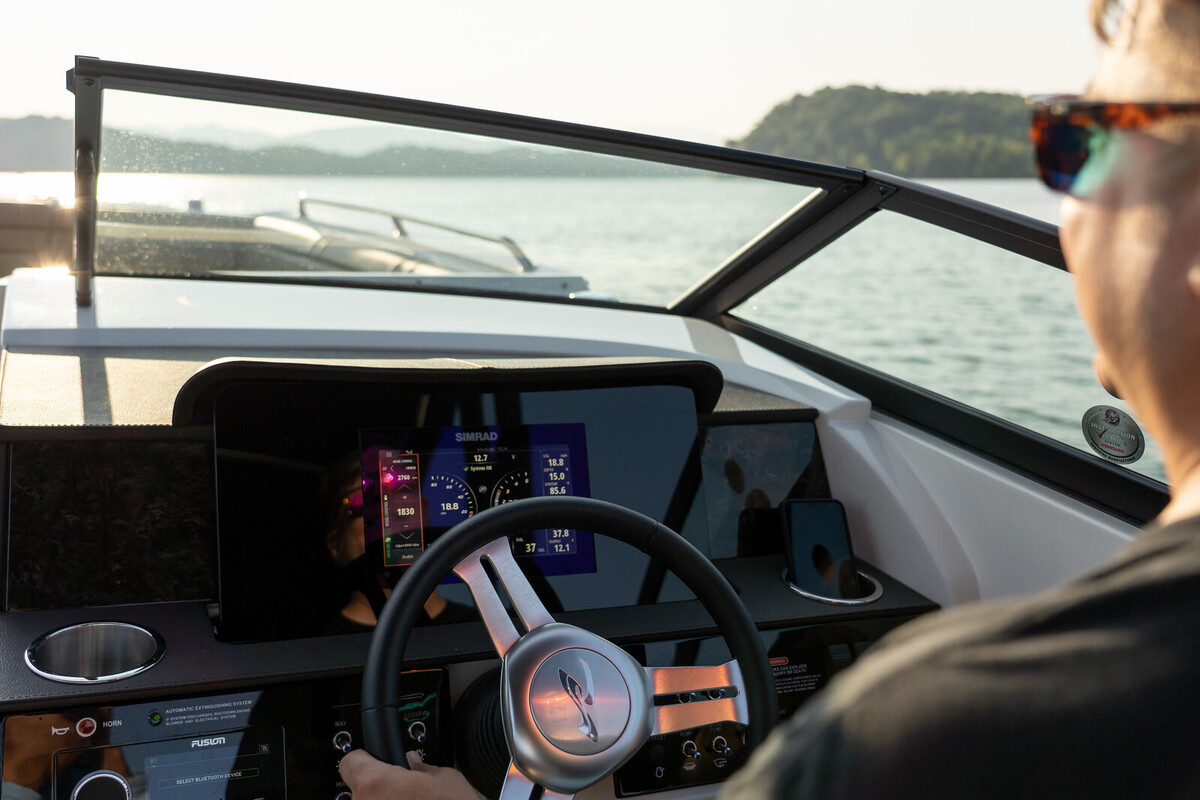 foto: 14 Sea Ray SDX 290
