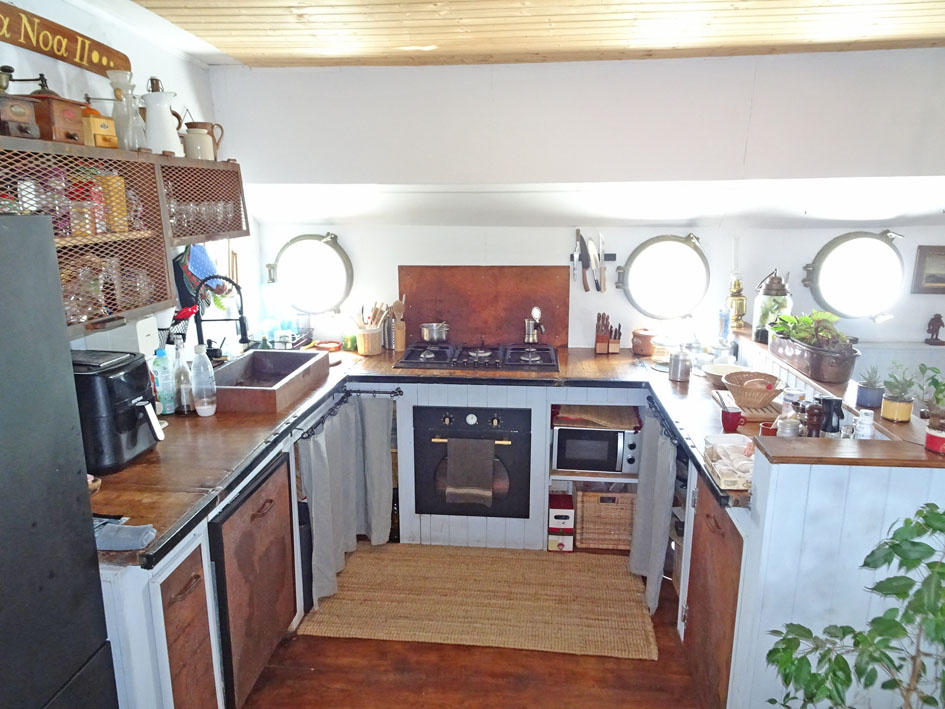 foto: 32 Spits Varend Woonschip 30.53 met UBC