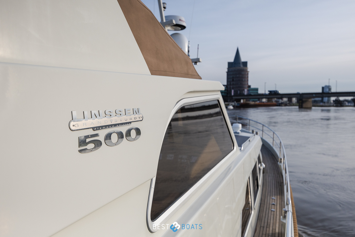 foto: 17 Linssen Grand Sturdy 500 Variotop MKII