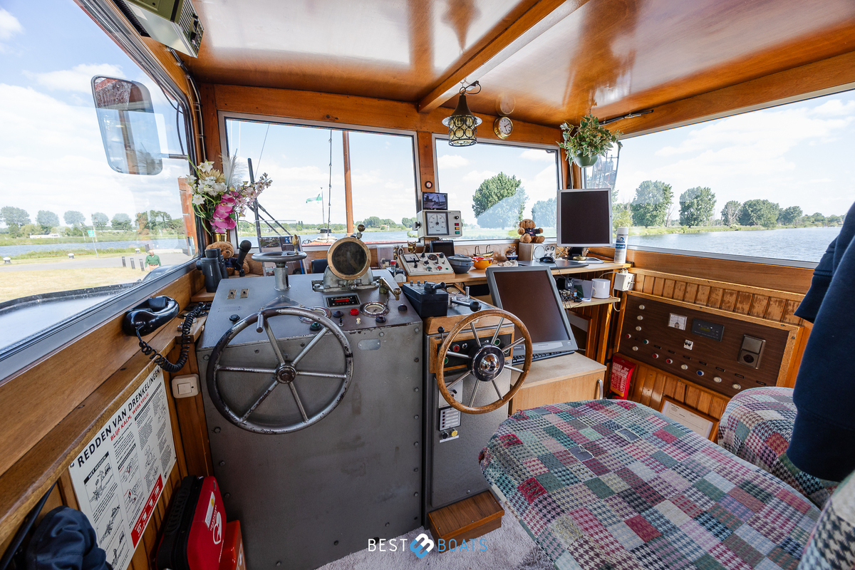 foto: 41 Sleepboot Limburgia 