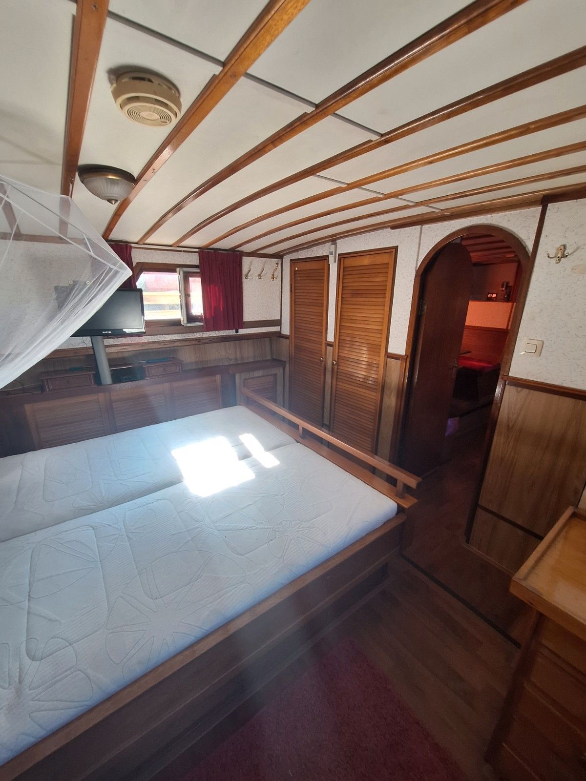 foto: 24 Motorkruiser 1800 AK