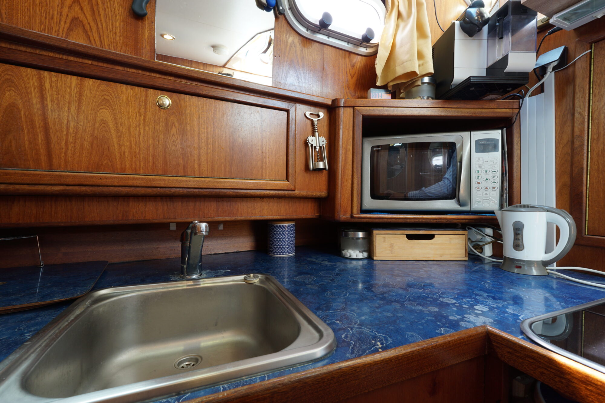 foto: 27 Bach Bach Yacht 10.50 OK