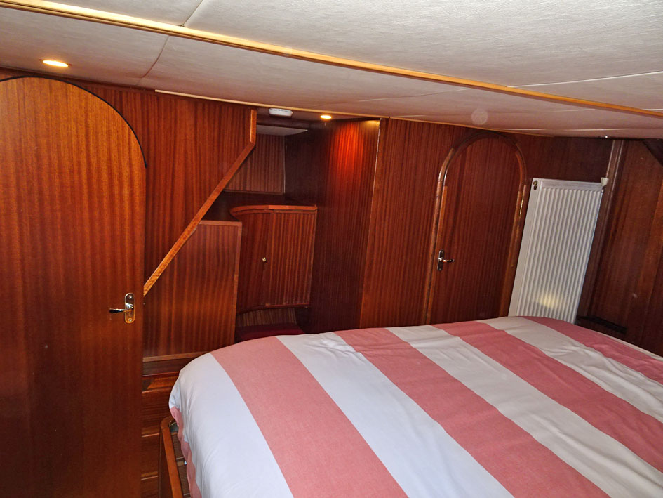 foto: 30 Trawlerjacht 48, zeegaand