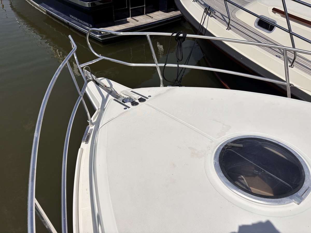 foto: 10 Rodman  30 Cruiser Flybridge 