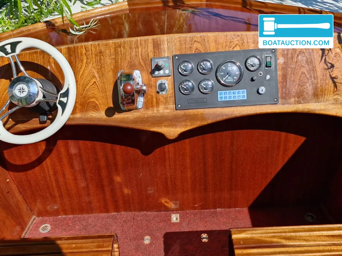 foto: 12 Klassieke Autoboot