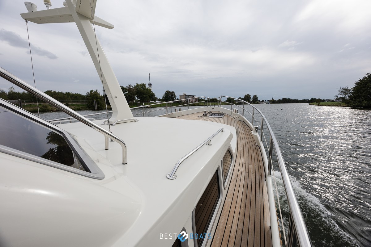 foto: 27 Linssen Grand Sturdy 470 AC Mark II Twin