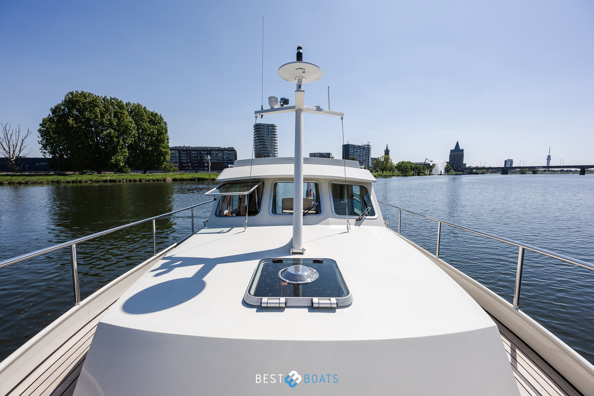 foto: 13 Linssen Grand Sturdy 29.9 Sedan 