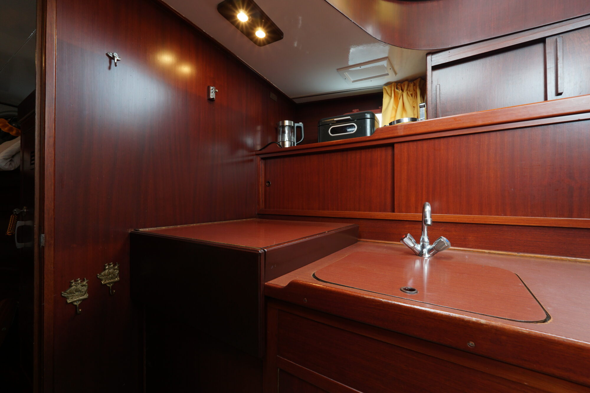 foto: 40 Lowland Lowland Rondspant Kruiser 13.00 AK Cabrio