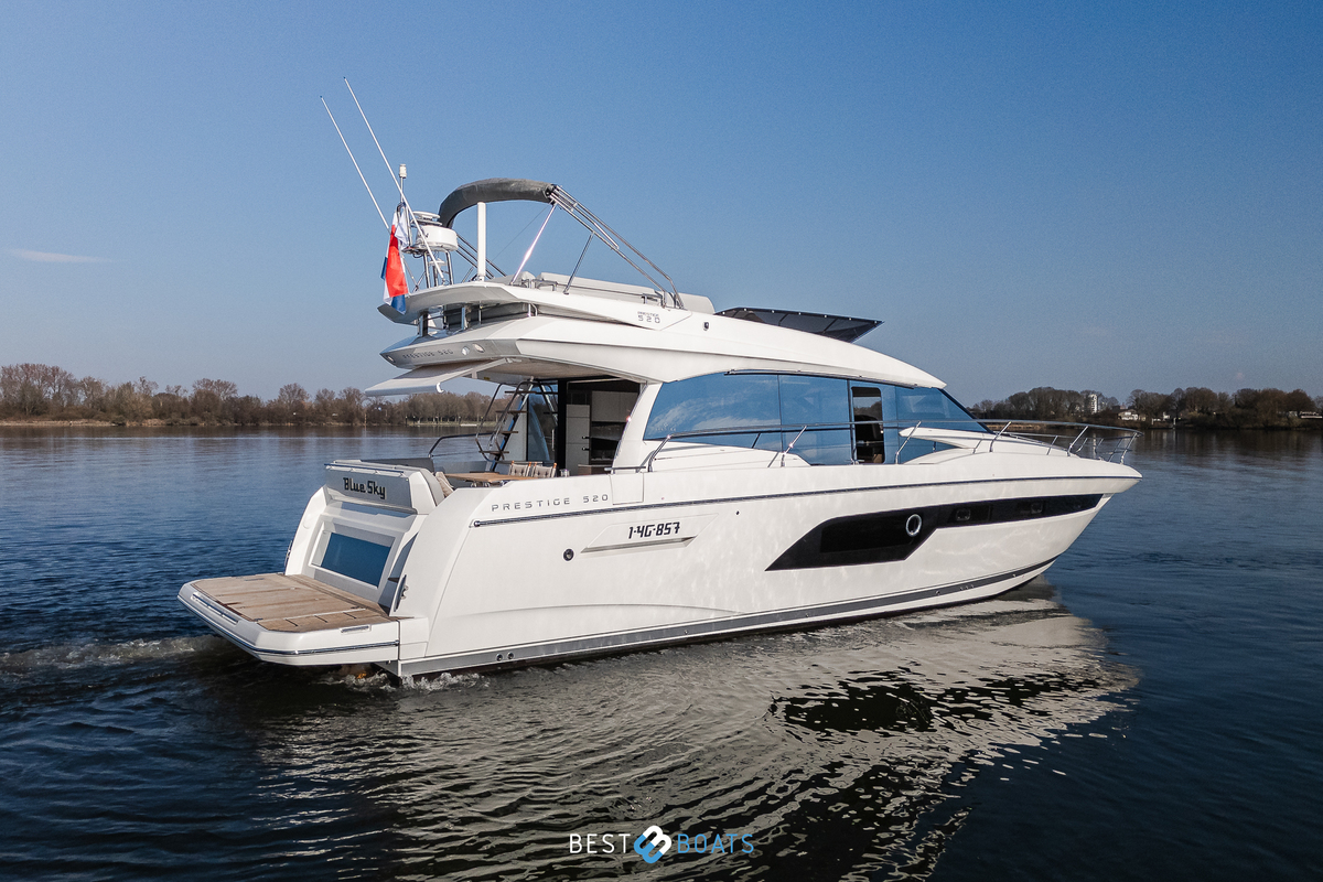 foto: 37 Prestige 520 FLY
