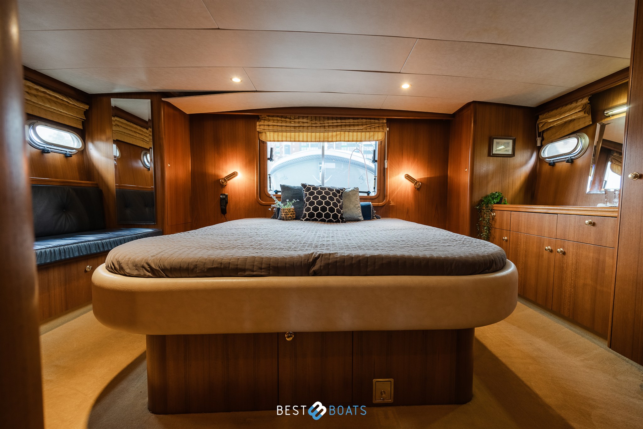 foto: 21 Wim Van Der Valk Continental 1700