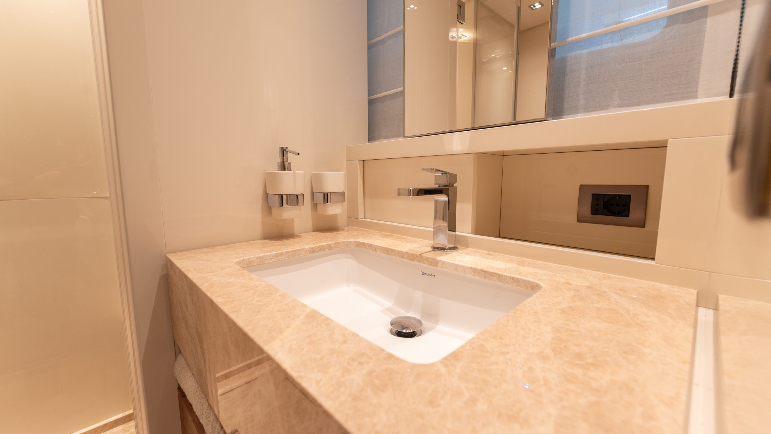 foto: 38 Sanlorenzo SX88