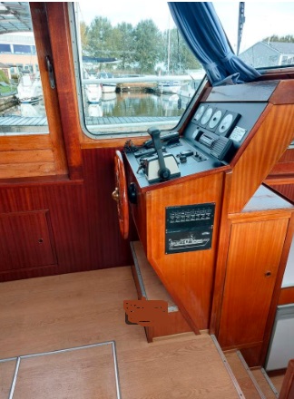 foto: 10 Hollandia 10,00 Motorkruiser