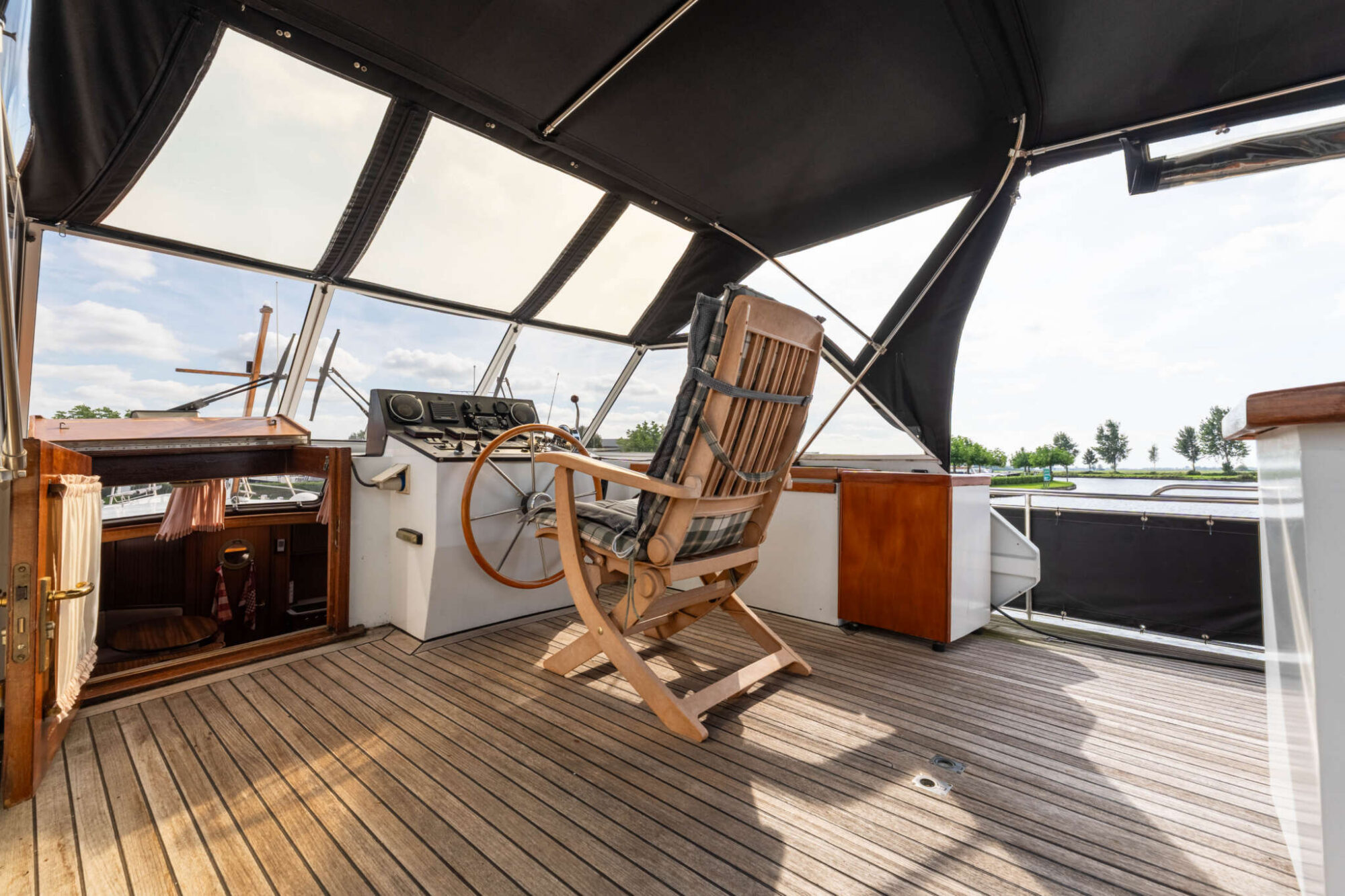foto: 29 Valkkruiser Valkkruiser Waterman 13.50 AK