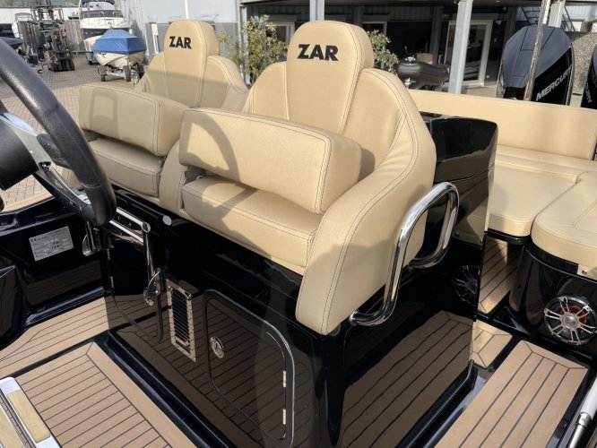 foto: 11 Zar 85 Sport Luxury