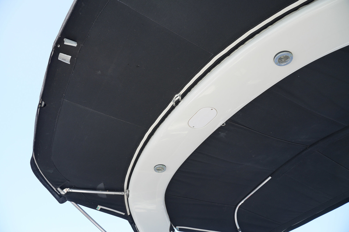 foto: 21 Crownline 315 SCR