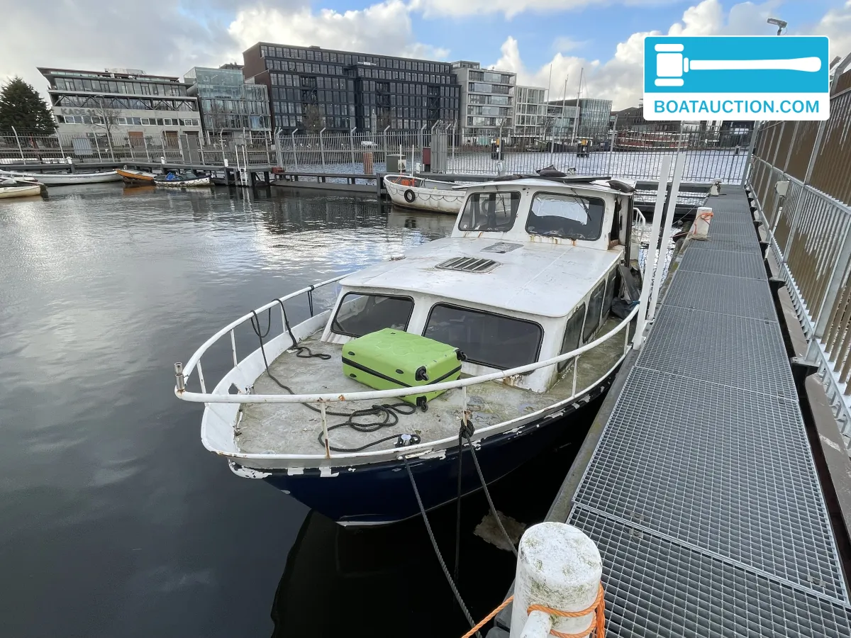 hoofdfoto: 1 Motorboat 950