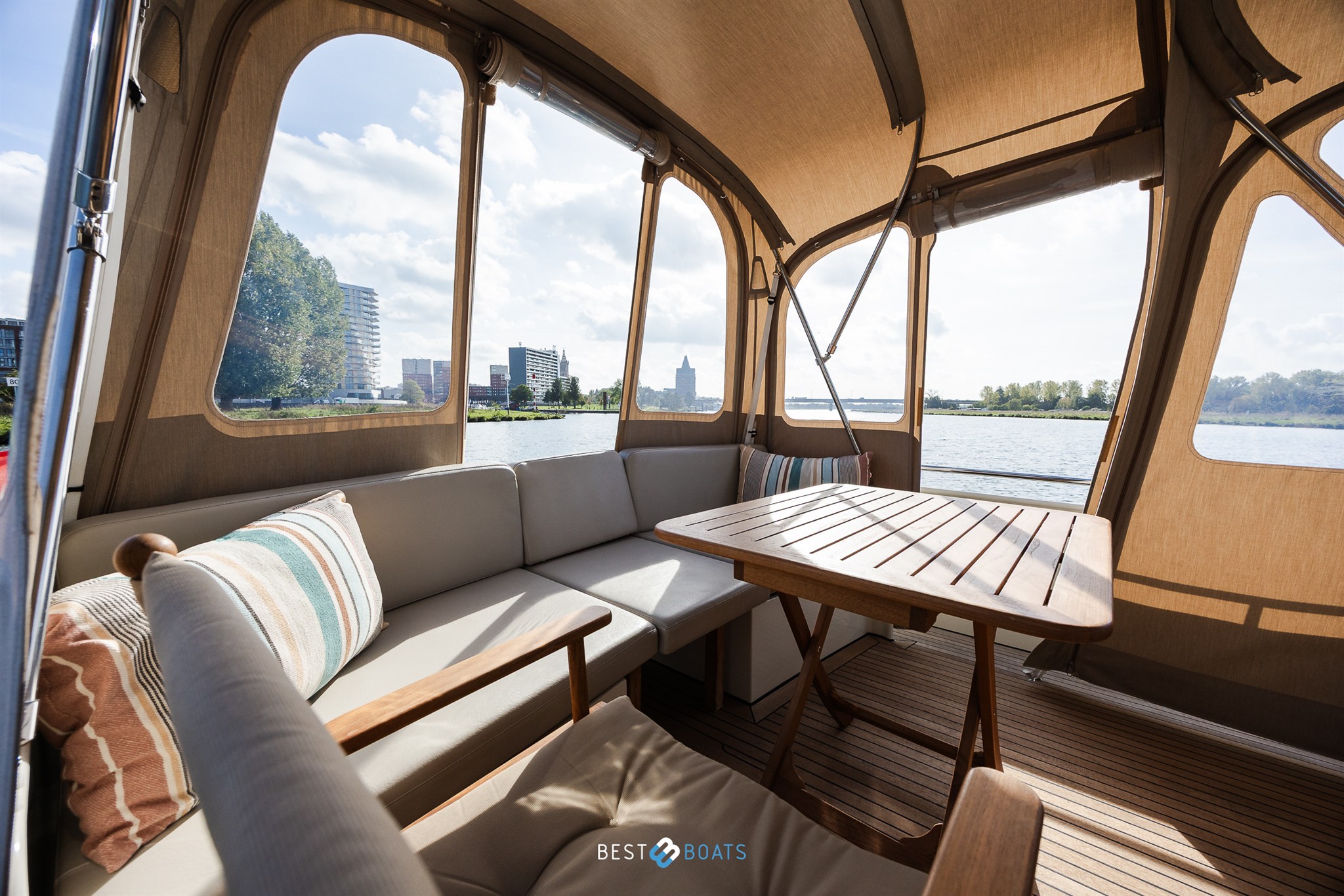 foto: 31 Linssen Grand Sturdy 35.0 AC
